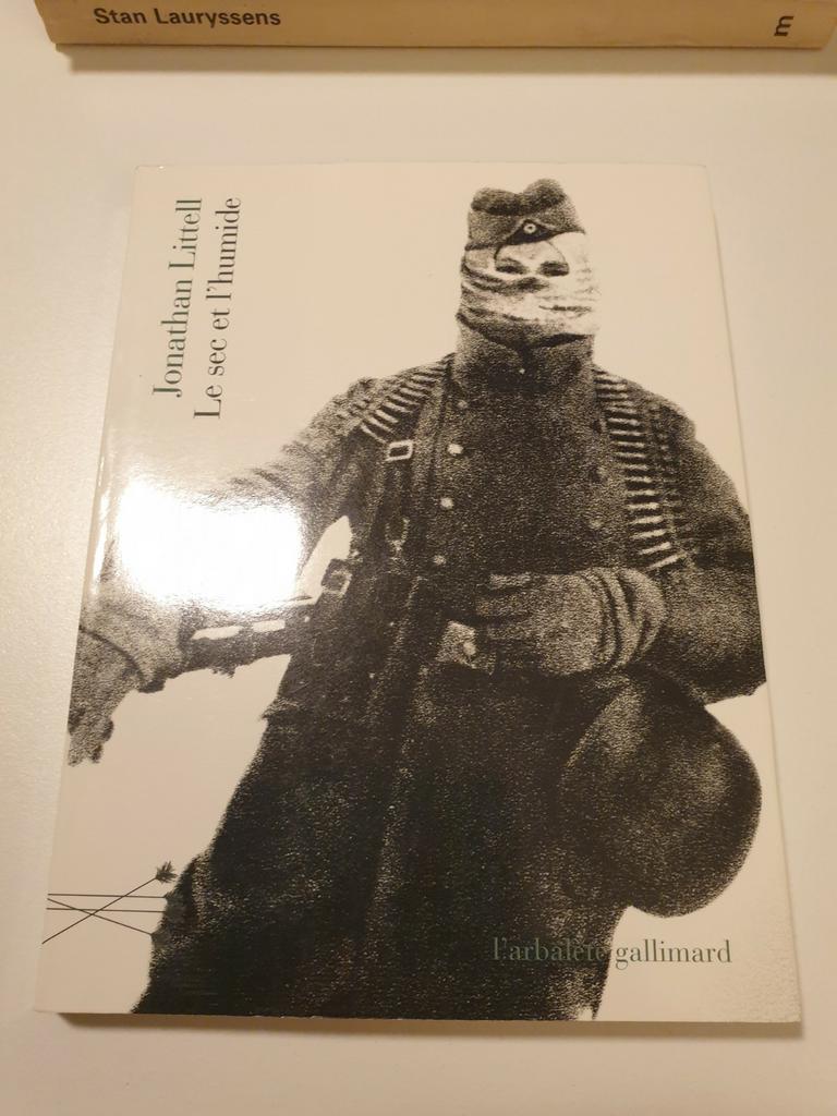 Le sec et l`humide  Auteur: Jonathan Littell     Taal: Frans, Boeken, Oorlog en Militair, Zo goed als nieuw, Ophalen of Verzenden
