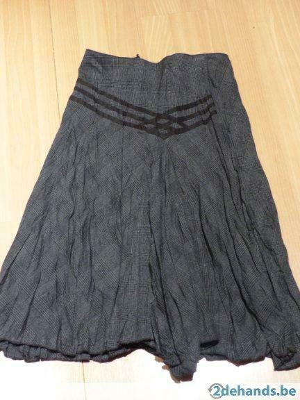 Modern rokje in prince de galle m38, Kleding | Dames, Gedragen