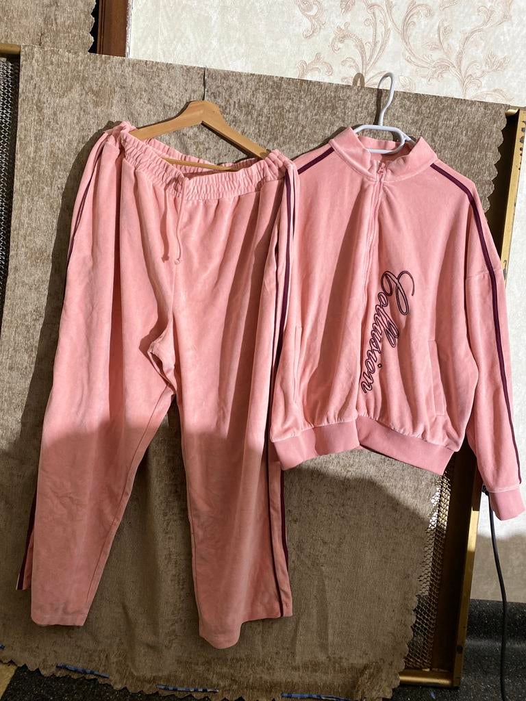 Ensemble Collusion, Enlèvement ou Envoi, Neuf, Taille 42/44 (L), Rose