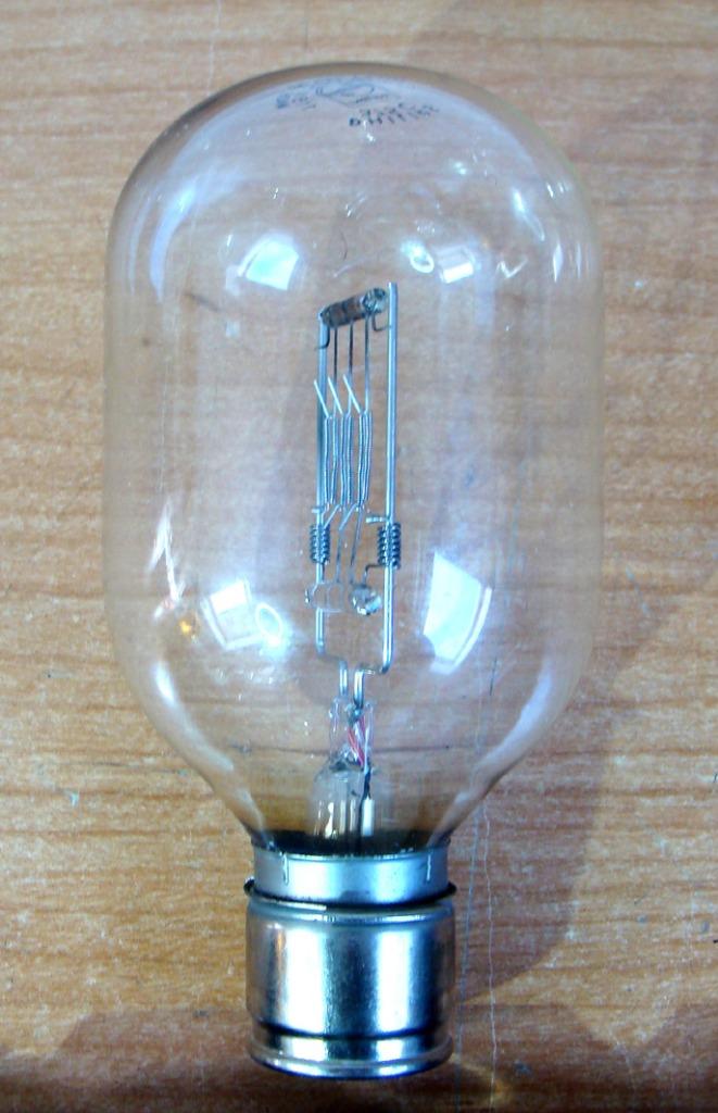 3 lampes de projection anciennes, 115V-500W et 220V-500W, Antiquités & Art, Enlèvement ou Envoi