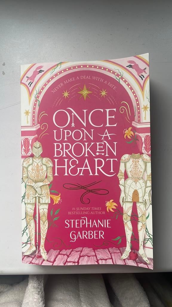 Once upon a broken heart, Boeken, Ophalen of Verzenden, Zo goed als nieuw