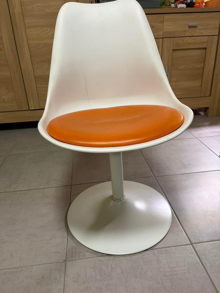 Beautystoel, Huis en Inrichting, Stoelen, Overige materialen, Gebruikt, Wit, Ophalen of Verzenden