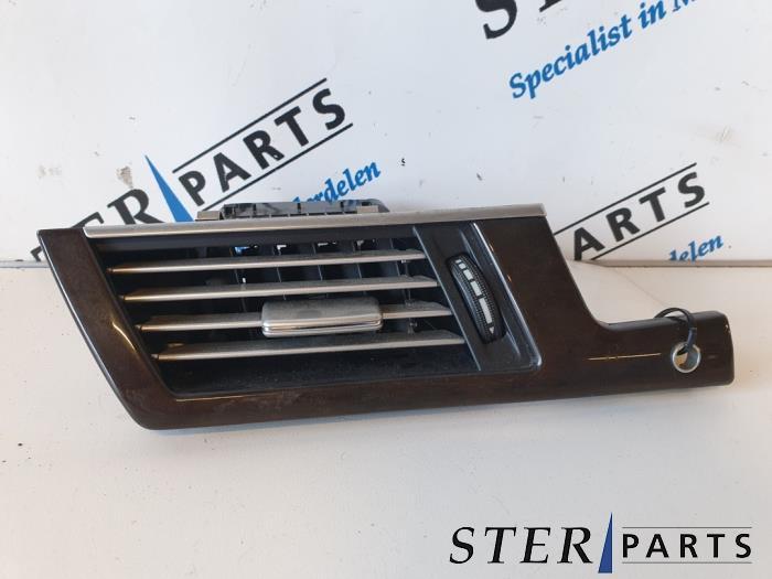 Luchtrooster Dashboard van een Mercedes E-Klasse, Gebruikt, -, Ophalen of Verzenden, -