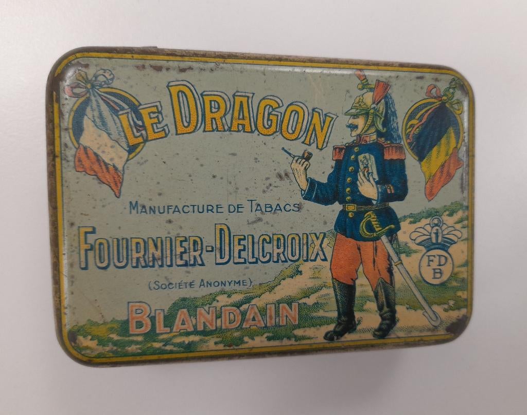 Boite à tabac  Le Dragon  WW1  Tournai, Envoi