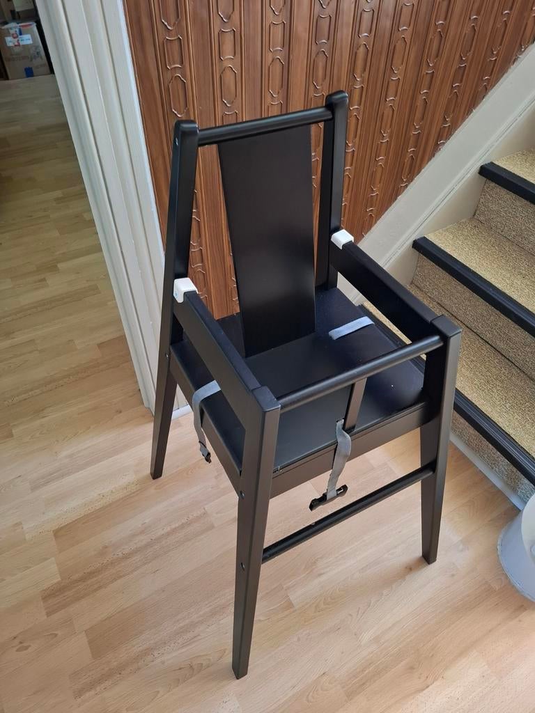 Kinderstoel ikea+ tafel wit, Kinderen en Baby's, Ophalen