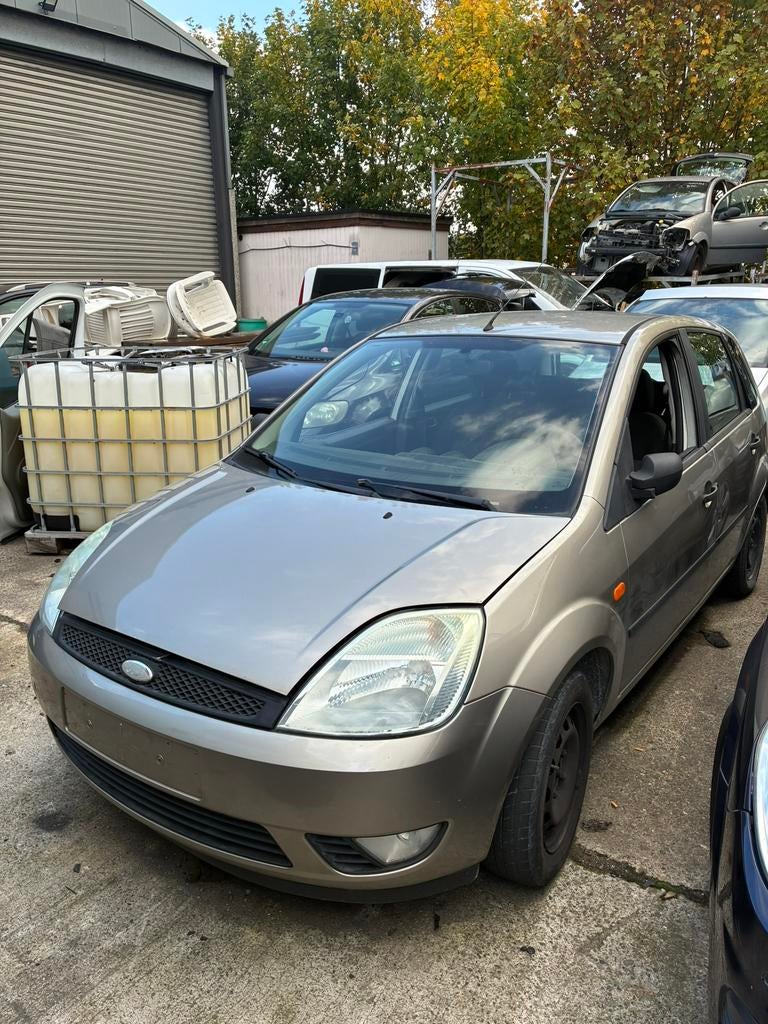 FORD FIESTA ALLE ONDERDELEN BESCHIKBAAR, Auto's, Bedrijf, Benzine, Te koop
