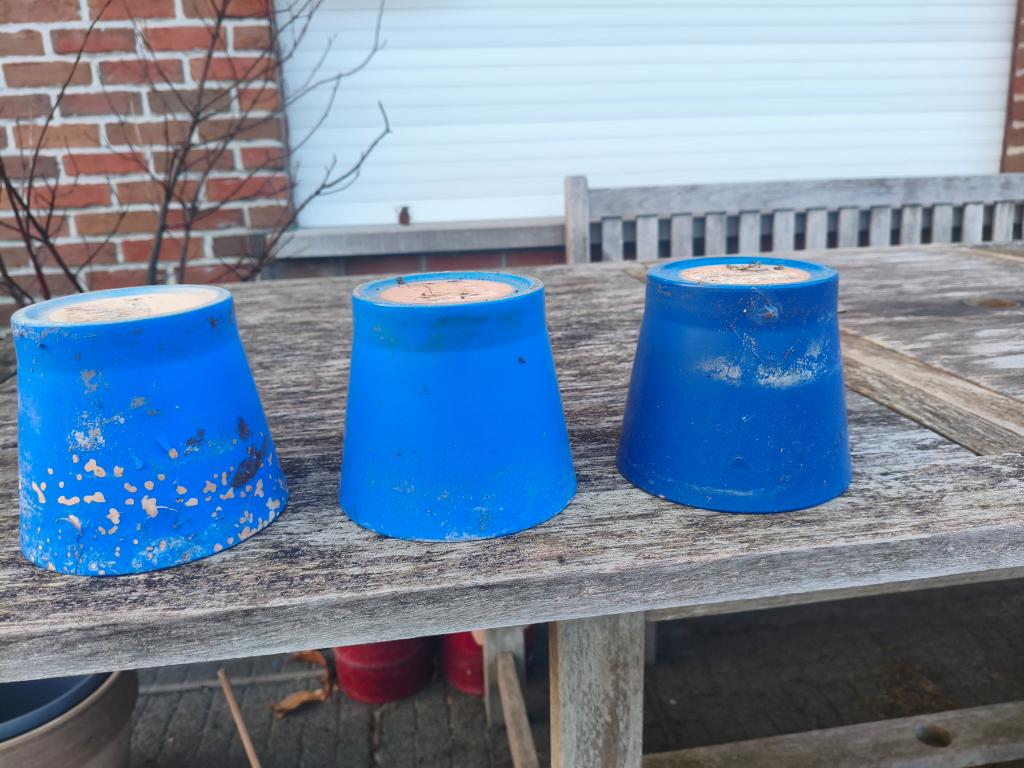 blauwe bloempotten, Tuin en Terras, Bloempotten, Overige materialen, Gebruikt, Rond, Ophalen of Verzenden