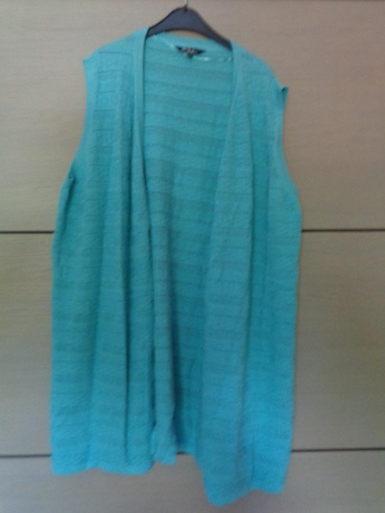 Nieuw / Lange mouwloze Gilet (Ulla Popken) 50/52, Enlèvement ou Envoi, Neuf, Bleu, Pull ou Veste