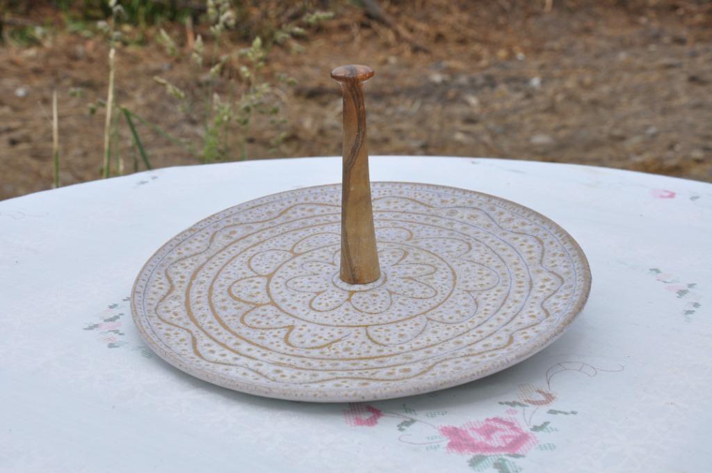 §  plat a fromage signé austruy, Antiquités & Art, Enlèvement ou Envoi