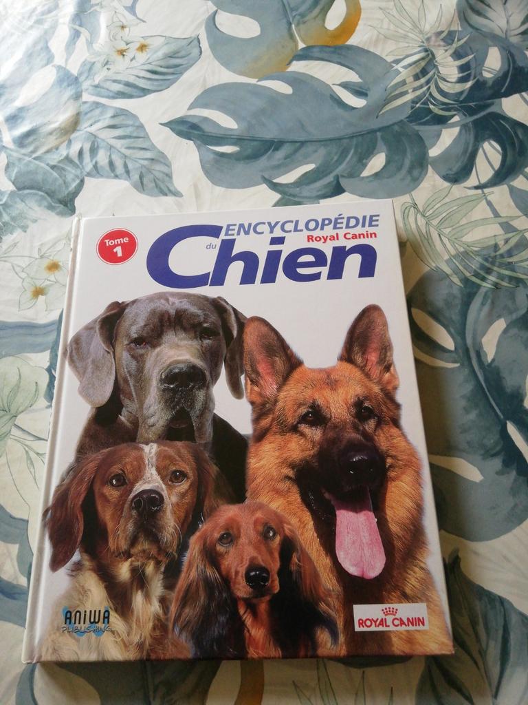 Encyclopédie du chien. Tome 1., Enlèvement ou Envoi, Comme neuf
