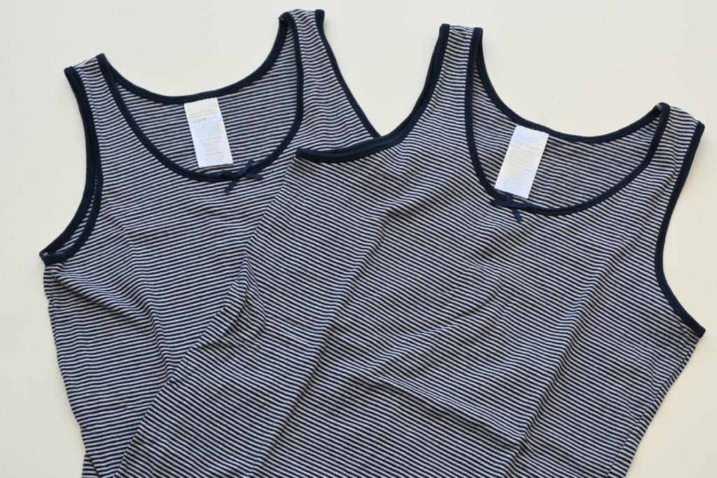 Set van 2 gestreepte hemdjes - Wibra - maat 128/134, Nacht- of Onderkleding, Gebruikt, Meisje, Ophalen of Verzenden