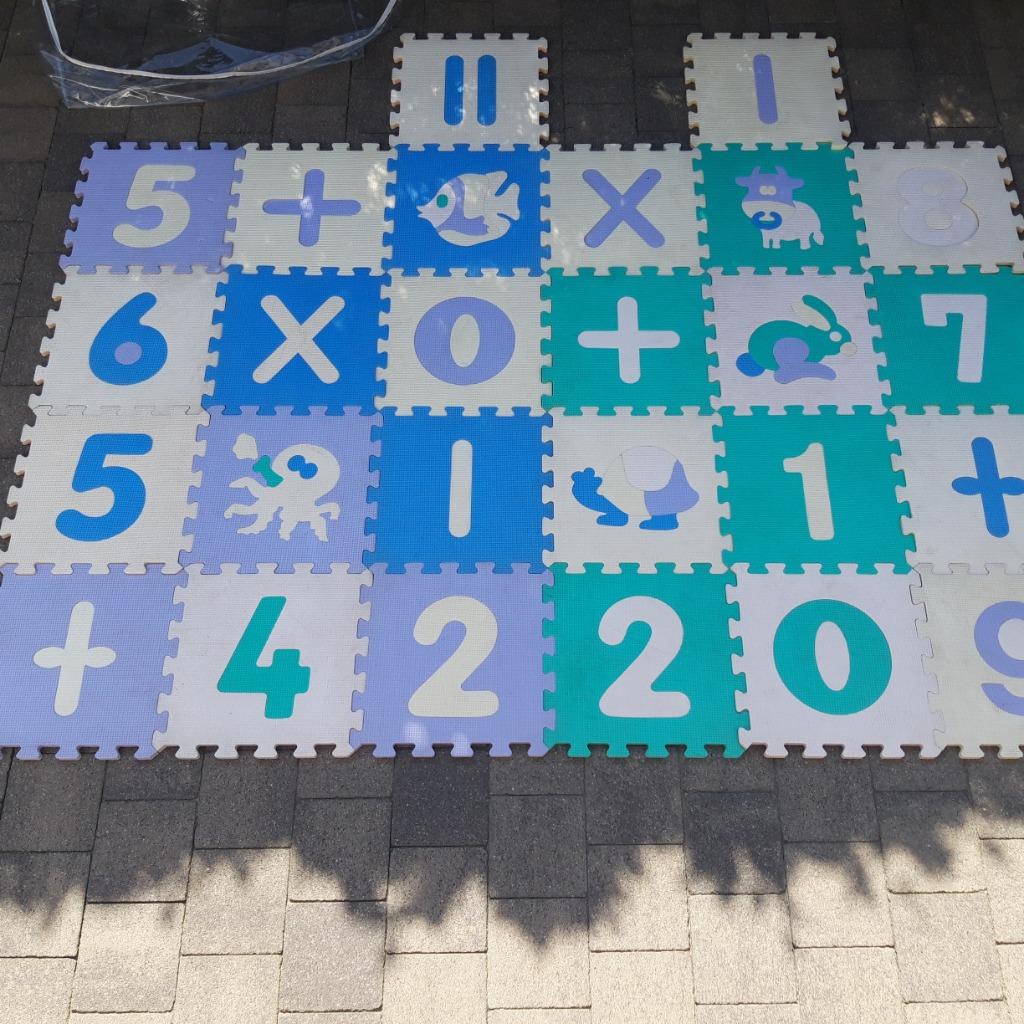 26 puzzelmatten in opberghoes, Ophalen of Verzenden, Gebruikt