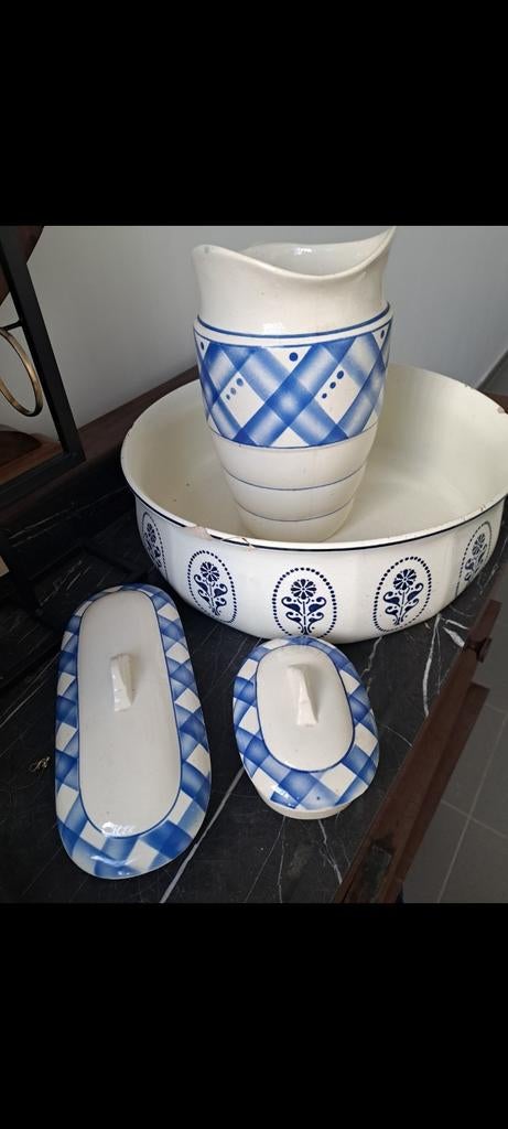 Ensemble de toilette ancien en faïence – pièces vendues sépa, Antiquités & Art, Antiquités | Porcelaine, Enlèvement