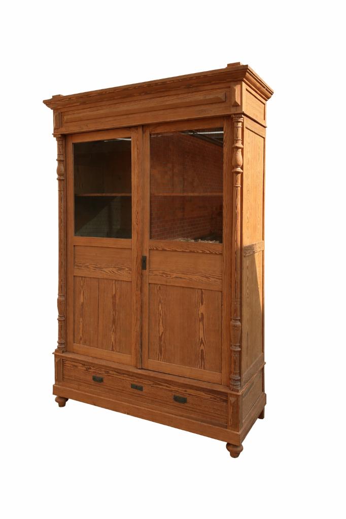 Armoire ancienne en bois, Enlèvement