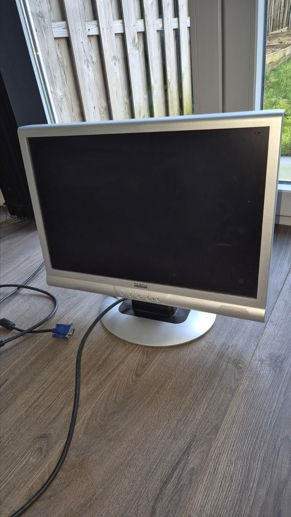 Targa LCD desktop, Computers en Software, Ophalen, Gebruikt
