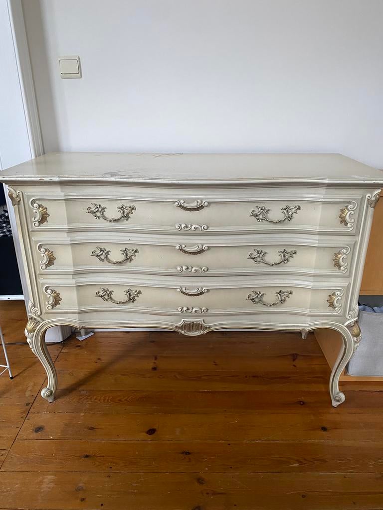 Commode 3 tirroirs style Louis XIV, 3 ou 4 tiroirs, Louis XIV, 100 à 150 cm, Enlèvement