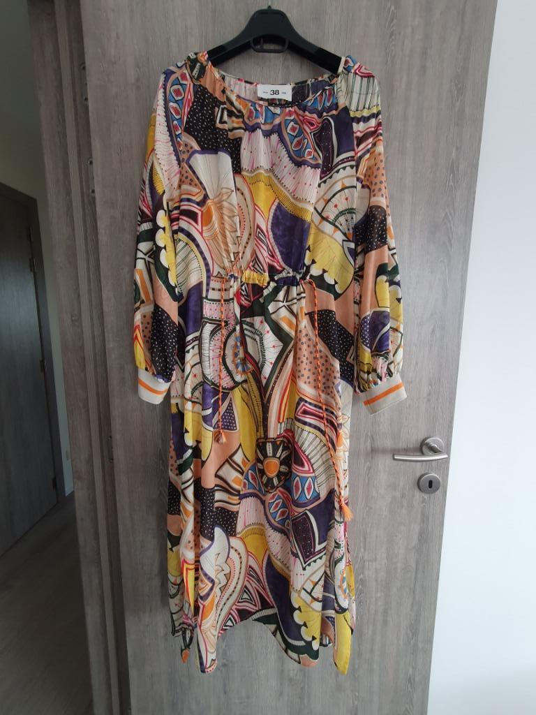 Kleurrijke jurk Julia & June B 38, Kleding | Dames, Maat 38/40 (M), Overige kleuren, Julia & June, Ophalen of Verzenden
