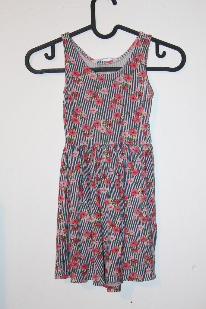 Robe rayée 7/8 ans, Robe ou Jupe, Comme neuf, Enlèvement, Primark
