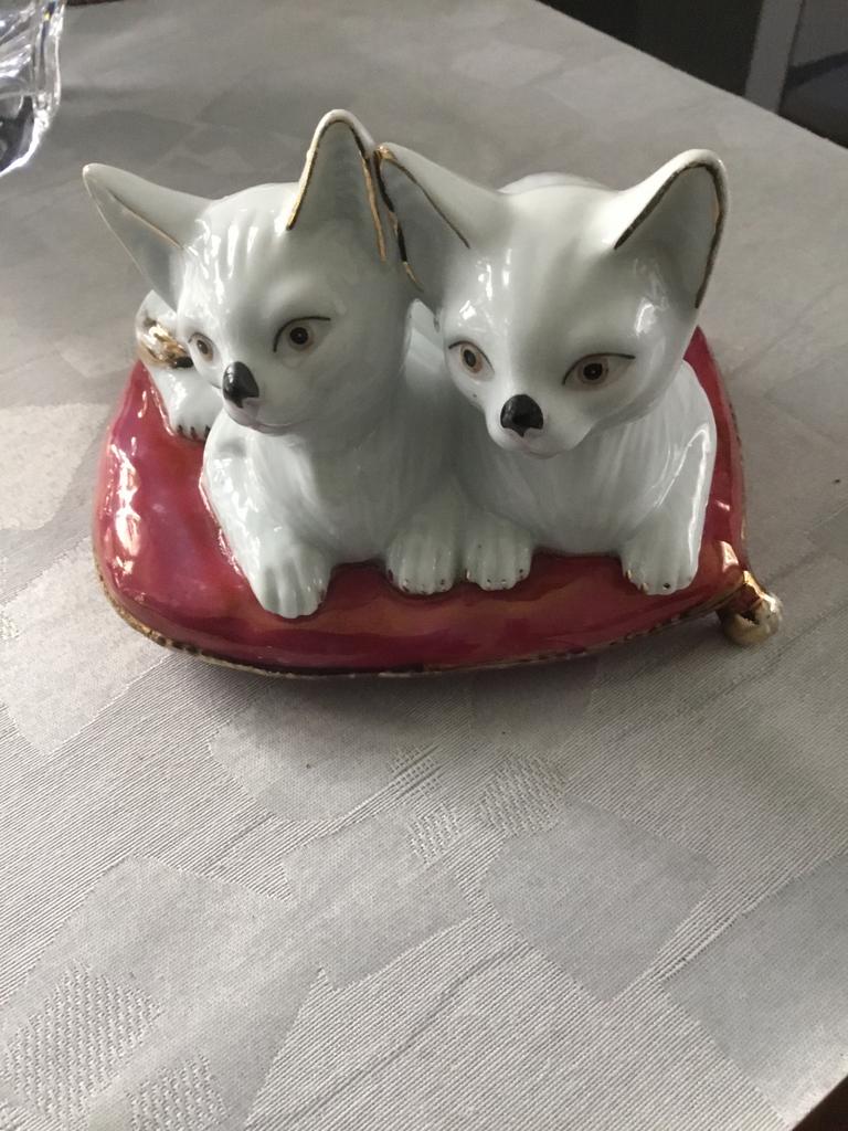 Vintage porseleinen kittens op kussen, Ophalen of Verzenden, Zo goed als nieuw
