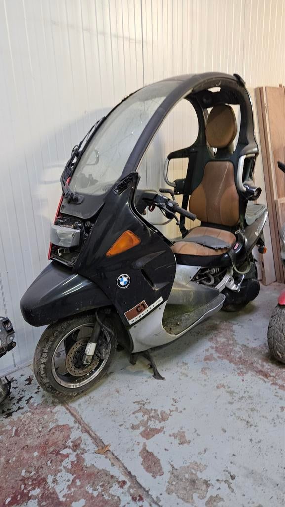 Bmw c1, Enlèvement
