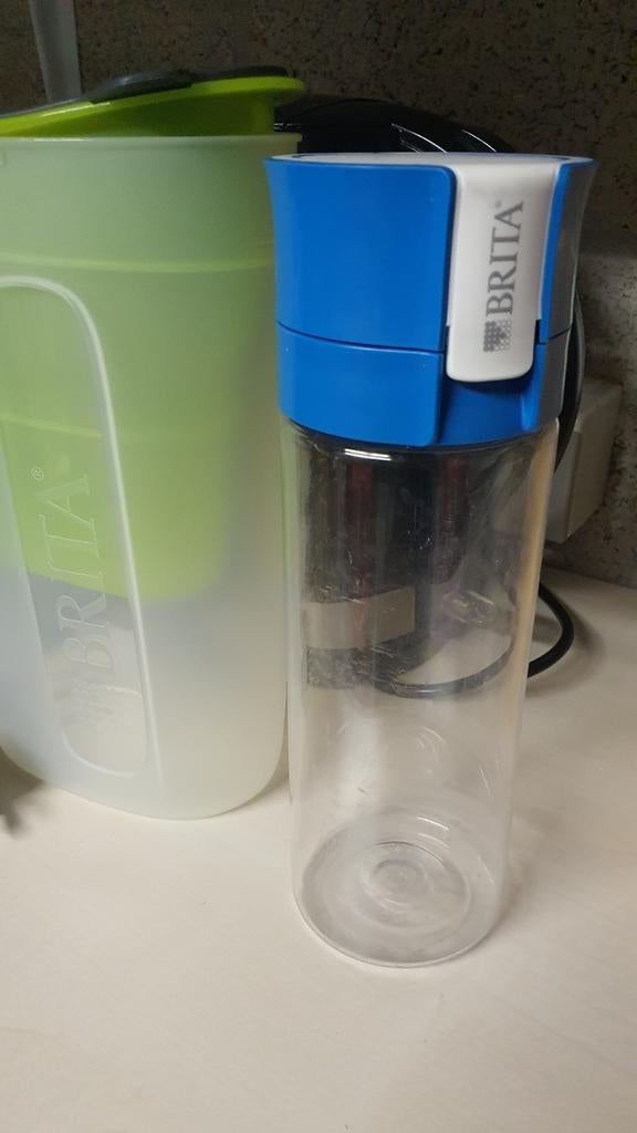Brita drinkfles, Ophalen