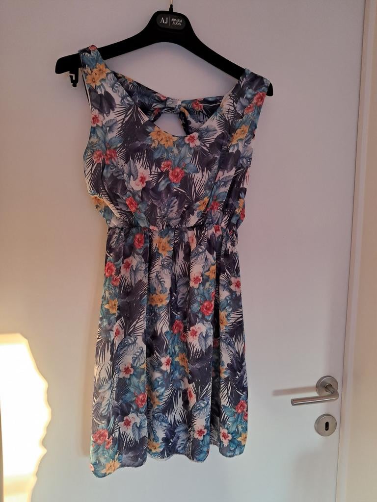 Appel's M kleine zomerjurk met bloemenprint, Kleding | Dames, Appel's, Blauw, Ophalen of Verzenden, Gedragen