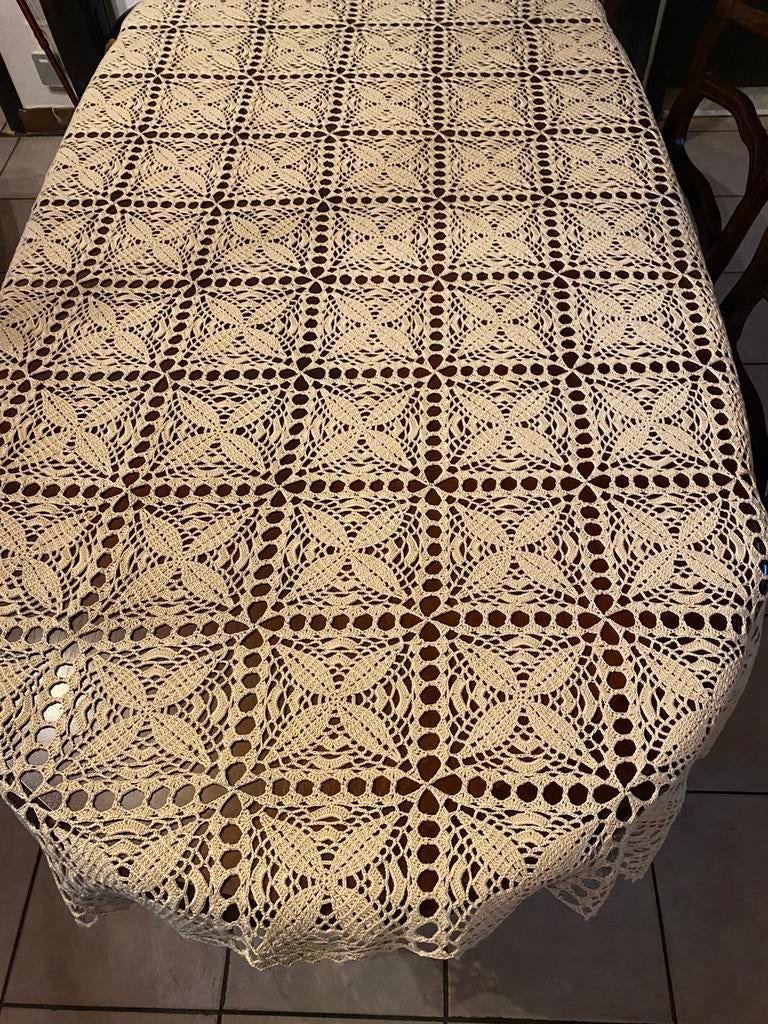 Prachtige vintage beige tafelkleed, bedsprei handgemaakt, Ophalen of Verzenden