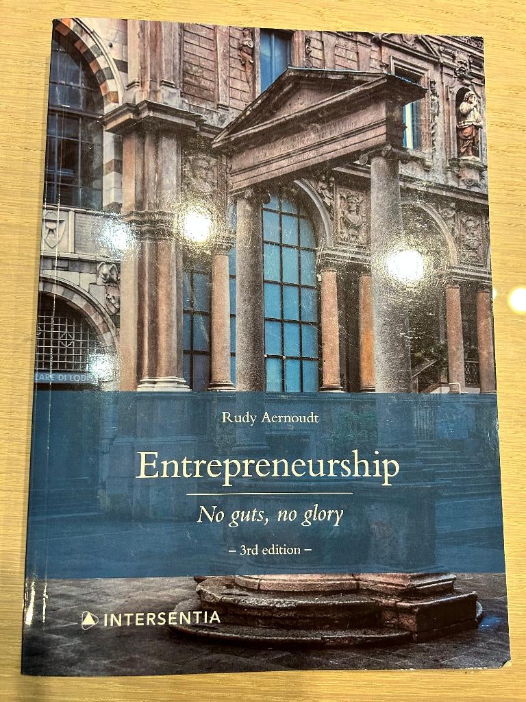 boeken bachelor handelswetenschappen/master finance & risk, Boeken, Ophalen, Gelezen, Economie en Marketing, Larcier intersentia
