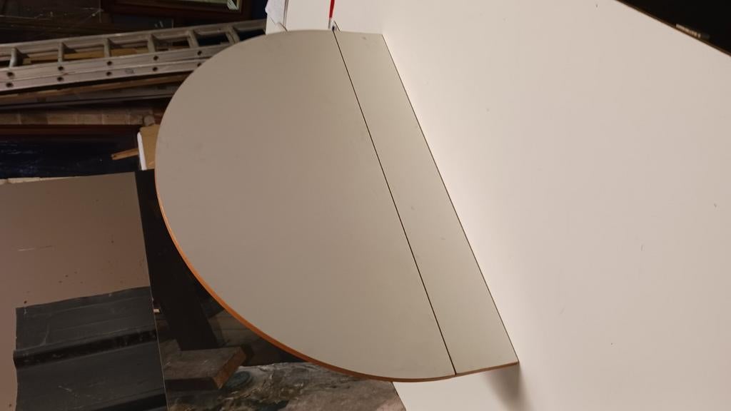 MUURKLAPTAFEL SPOTPRIJS 25 €, Ophalen, Gebruikt