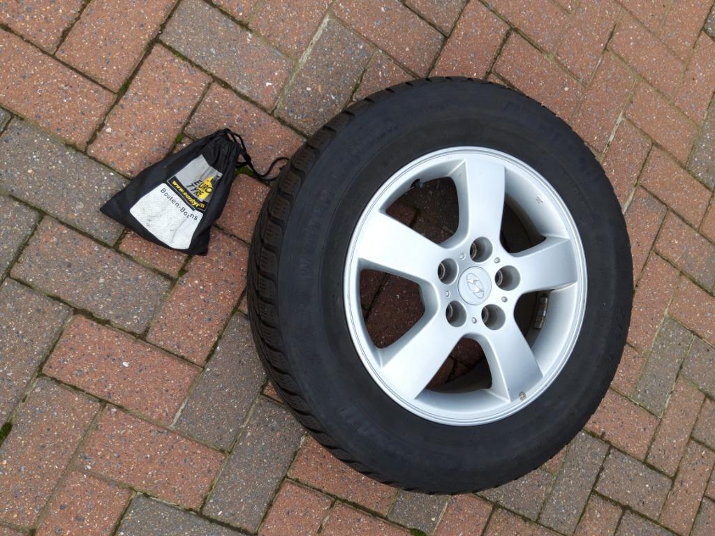 winterbanden met velgen en bouten, Ophalen, 16 inch, Banden en Velgen, Winterbanden