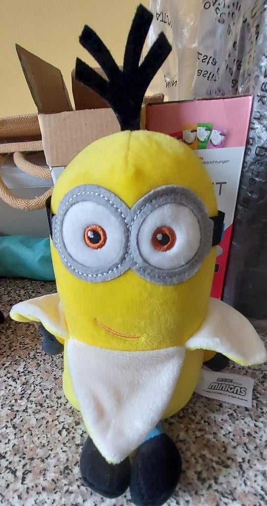 Peluche les minions, Kinderen en Baby's, Speelgoed | Knuffels en Pluche, Ophalen of Verzenden, Zo goed als nieuw