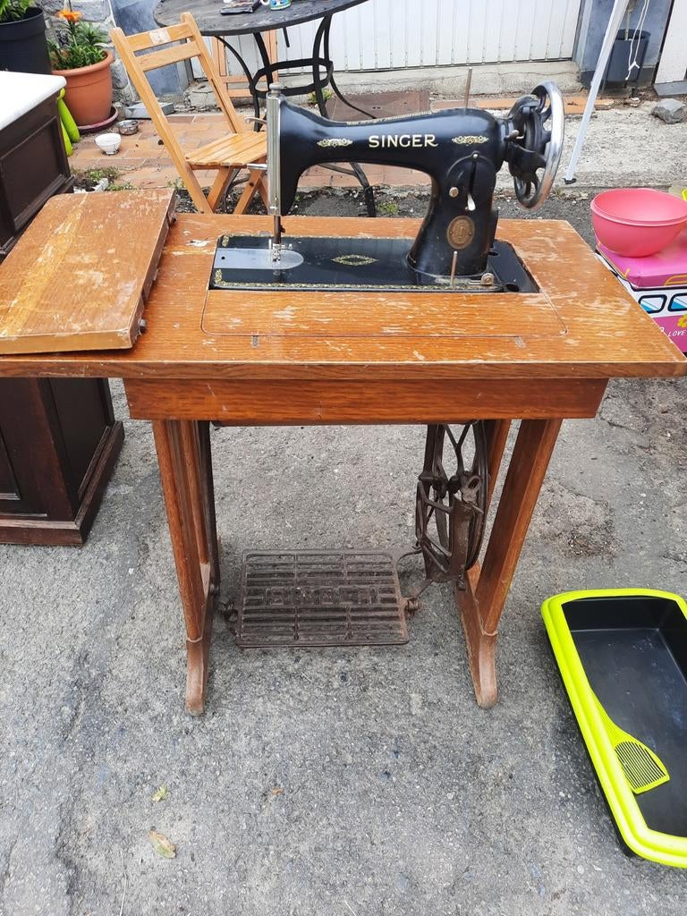 Ancienne machine à coudre Singer, Enlèvement
