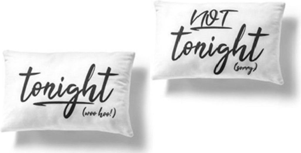 kussen voor koppels - tonight - not tonight, Huis en Inrichting, Woonaccessoires | Kussens, Nieuw, Wit, Rechthoekig, Ophalen of Verzenden