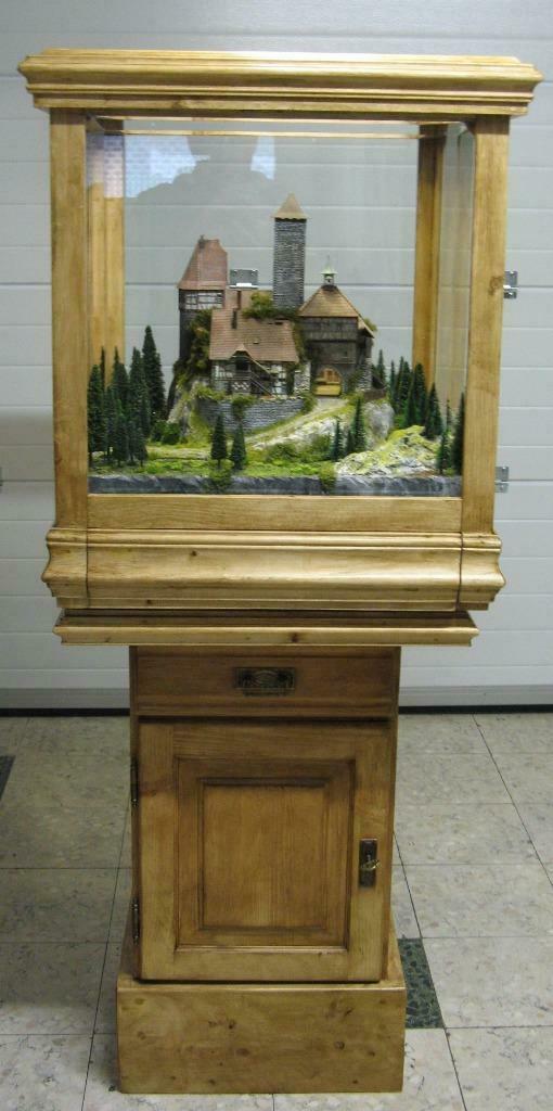 Diorama, Ophalen, Zo goed als nieuw