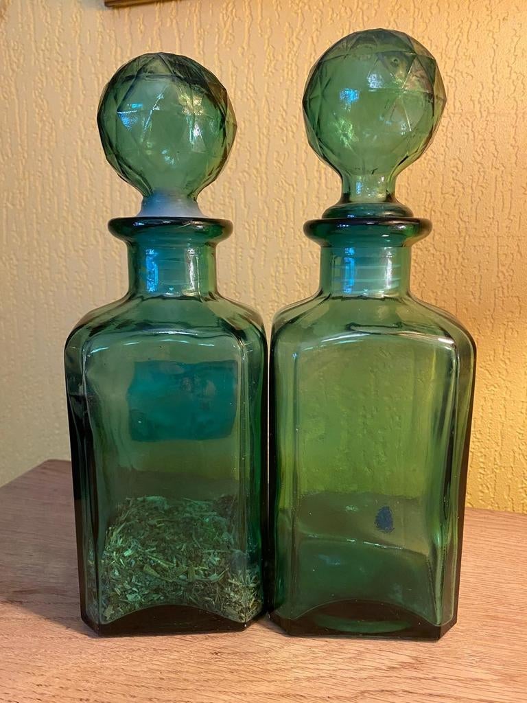 Anciennes bouteilles, Enlèvement