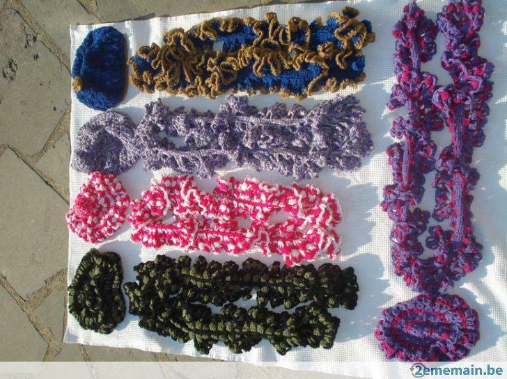 écharpe et bonnet assorti pour dame au crochet fait main, Enlèvement ou Envoi, Neuf, Écharpe