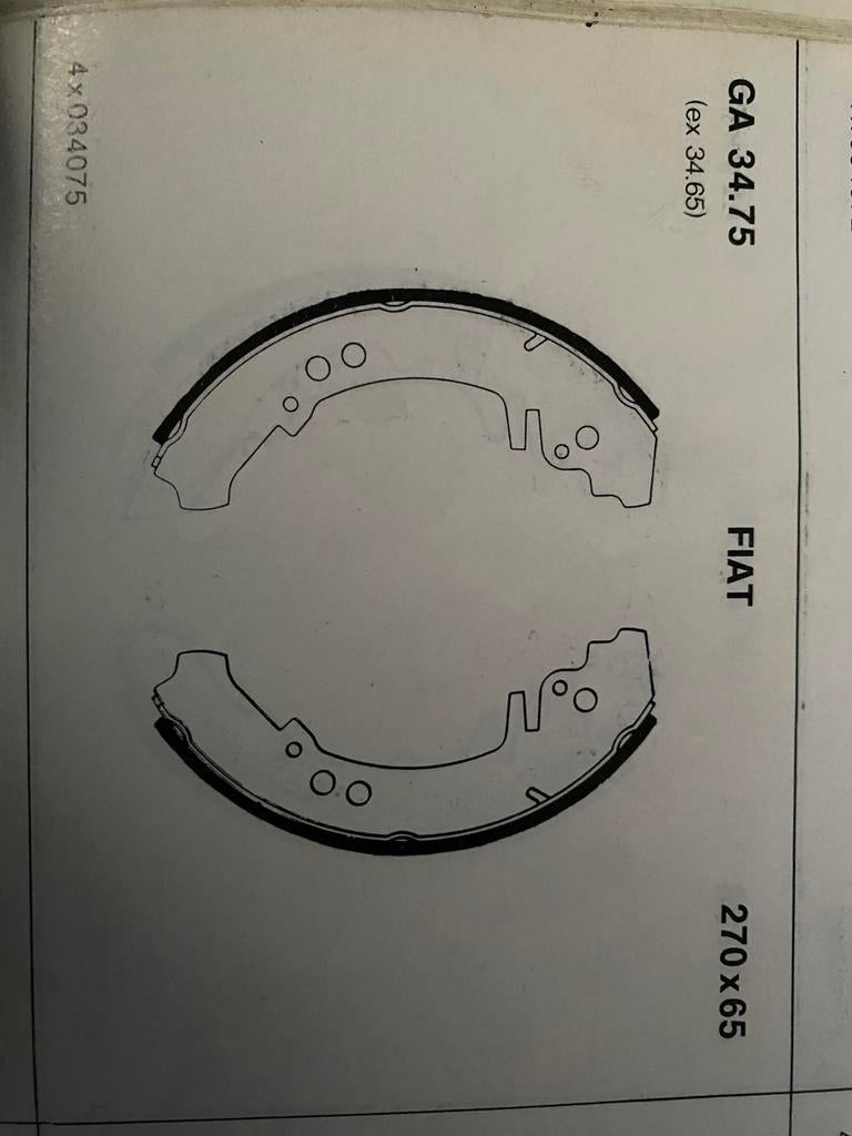 Brake shoes Fiat 238 front, Ophalen of Verzenden, Fiat