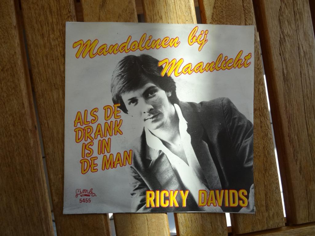 Ricky davids mandolinen bij maanlicht, Ophalen of Verzenden, Zo goed als nieuw, Levenslied of Smartlap