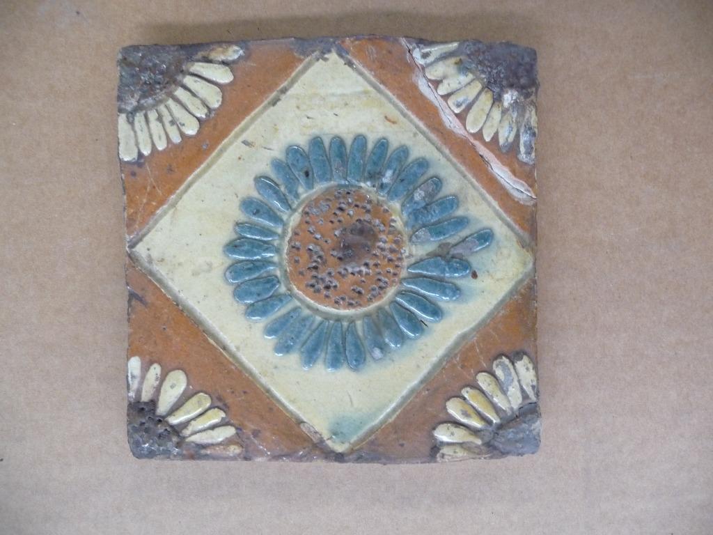 TEGELTJE IN TORHOUTS AARDEWERK, Antiek en Kunst, Ophalen of Verzenden