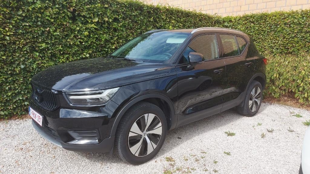 Volvo XC40 Momentum Core Zwart Lederen zetels, Voorwielaandrijving, Zwart, Leder, 95 kW