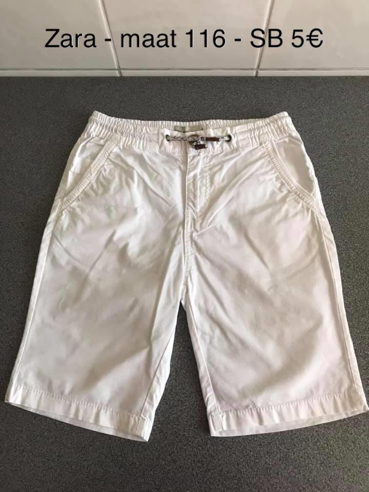 Witte short Zara - maat 116, Broek, Zara Kids, Ophalen of Verzenden, Zo goed als nieuw