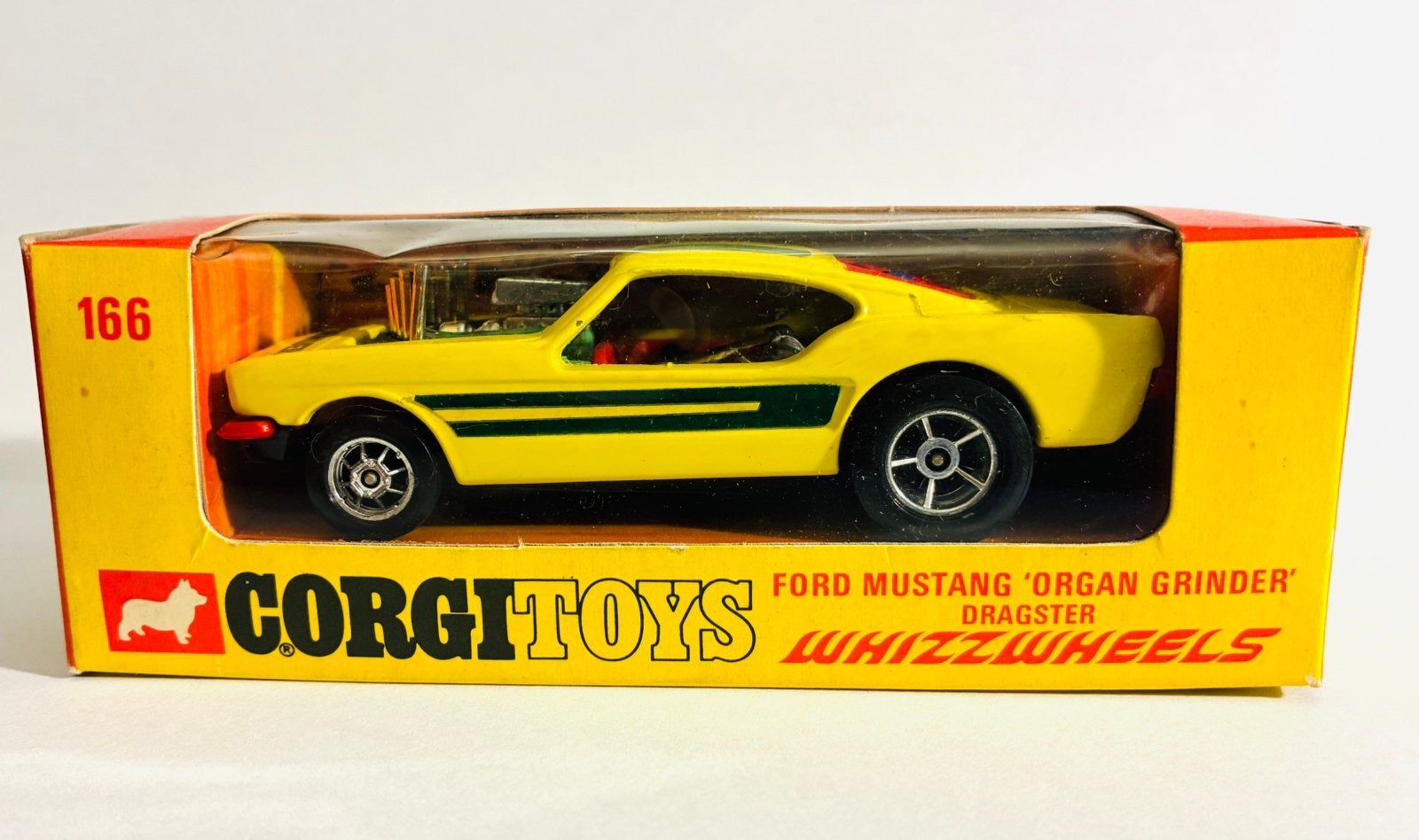 Corgi Toys Ford Mustang Dragster, Hobby en Vrije tijd, Modelauto's | 1:43, Zo goed als nieuw, Corgi, Verzenden