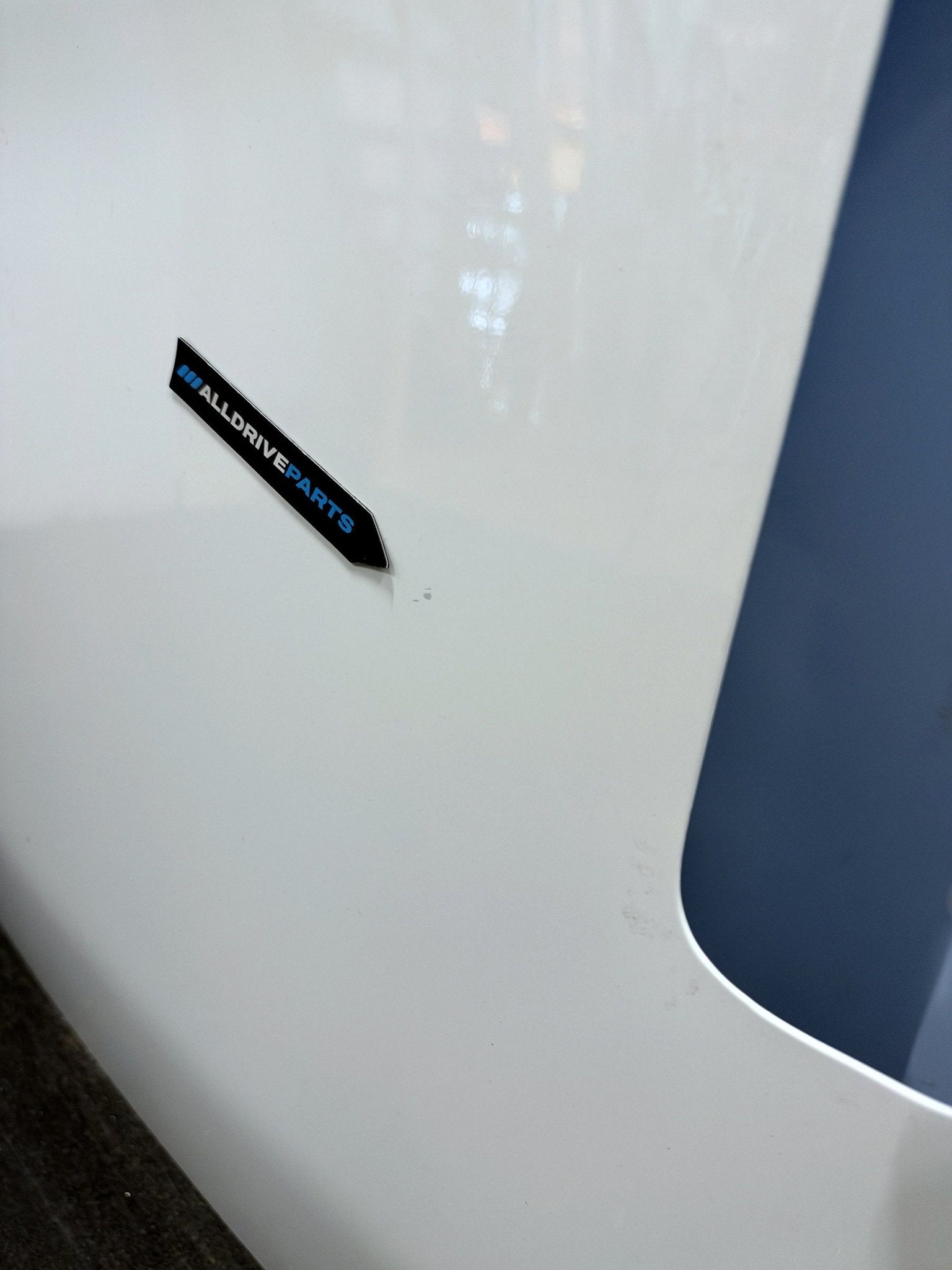 Peugeot Expert porte arrière droite blanche EWP 9811894980, Arrière, -, Haillon arrière, Utilisé