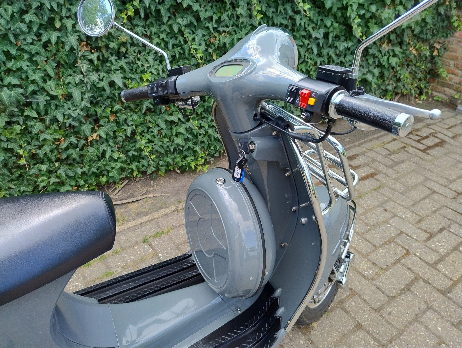 scooter 125 cc in prachtige staat, Vélos & Vélomoteurs, Enlèvement