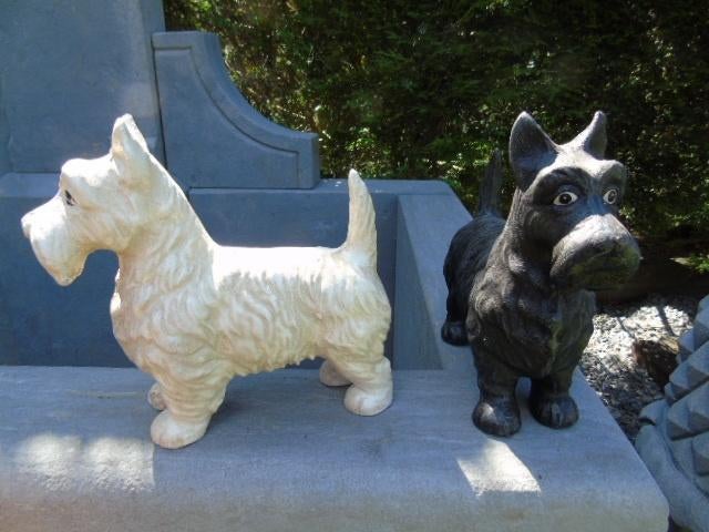 statue chien césar en fonte , blanc ou noir ..., Tuin en Terras, Tuinbeelden, Nieuw, Dierenbeeld, Metaal, Ophalen of Verzenden
