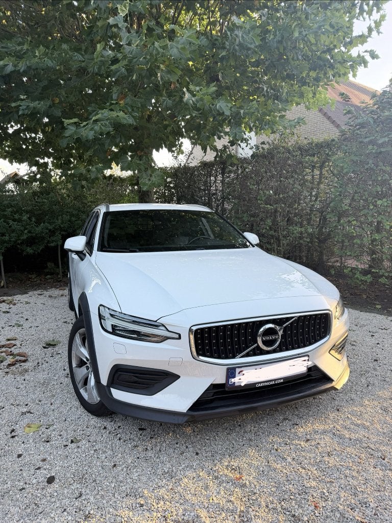 Volvo V60 Cross country, Autos, Carnet d'entretien, 1862 kg, Noir, 5 portes