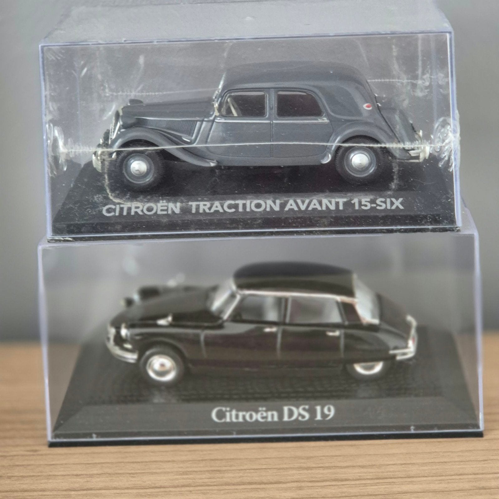 Perceel 2 Citroën 1/43 DS19+Traction 15-six, Ophalen of Verzenden