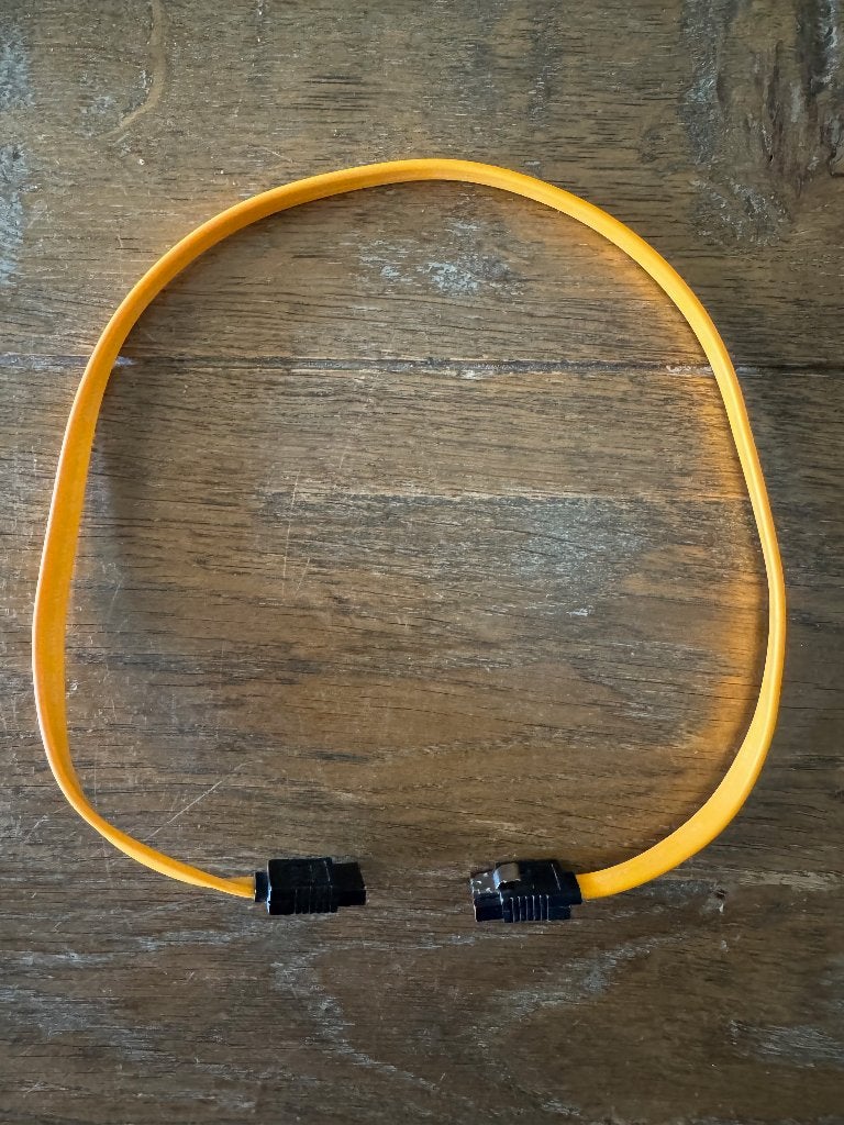 SATA-kabel, Ophalen of Verzenden, Zo goed als nieuw