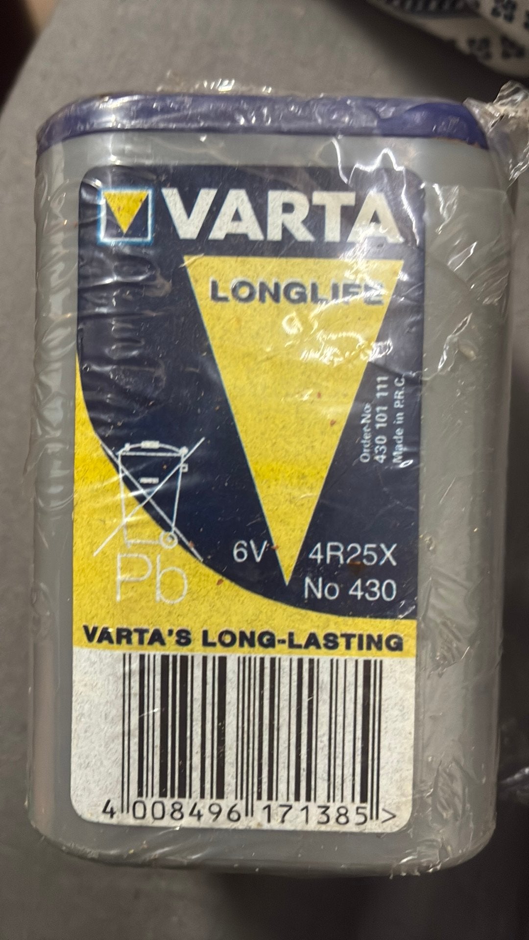 Varta 430   4R25X.   3 stuks, Ophalen of Verzenden