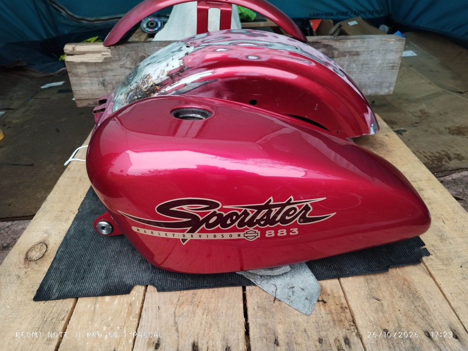 a vendre, Bedrijf